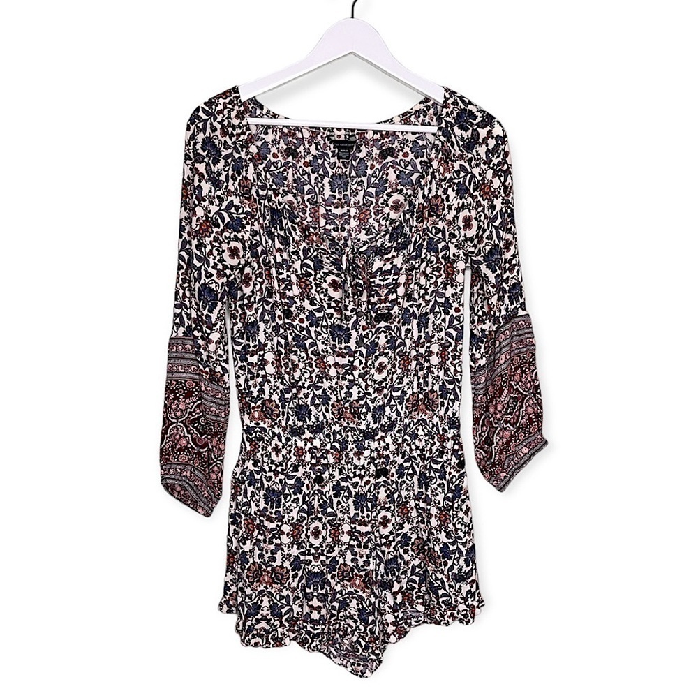 American Eagle Women’s Boho Floral Button‎ Tassel Front Romper Pink Blue Medium